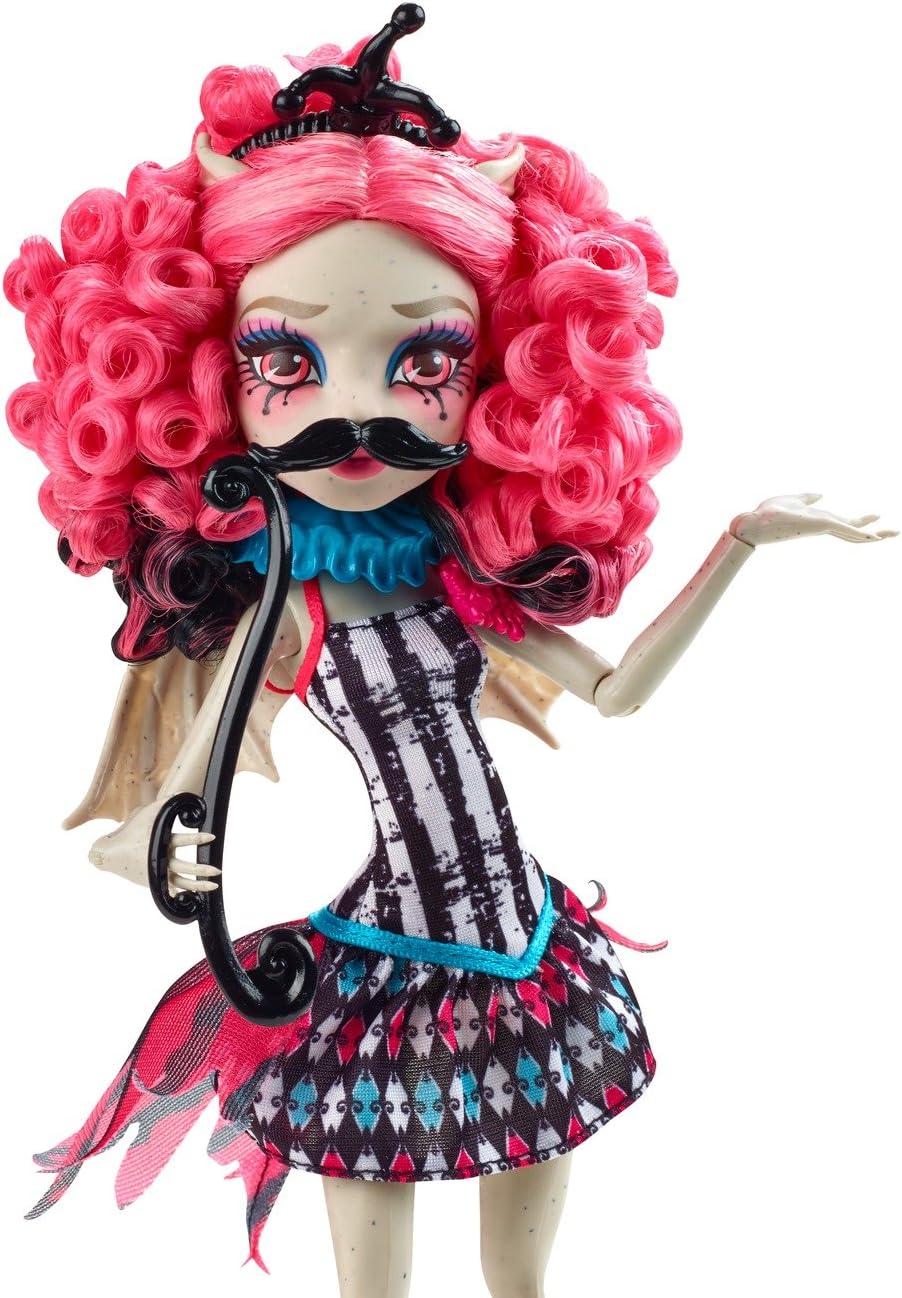 Monster High Freak du Chic Funhouse and Rochelle Goyle Doll Playset - Image 6