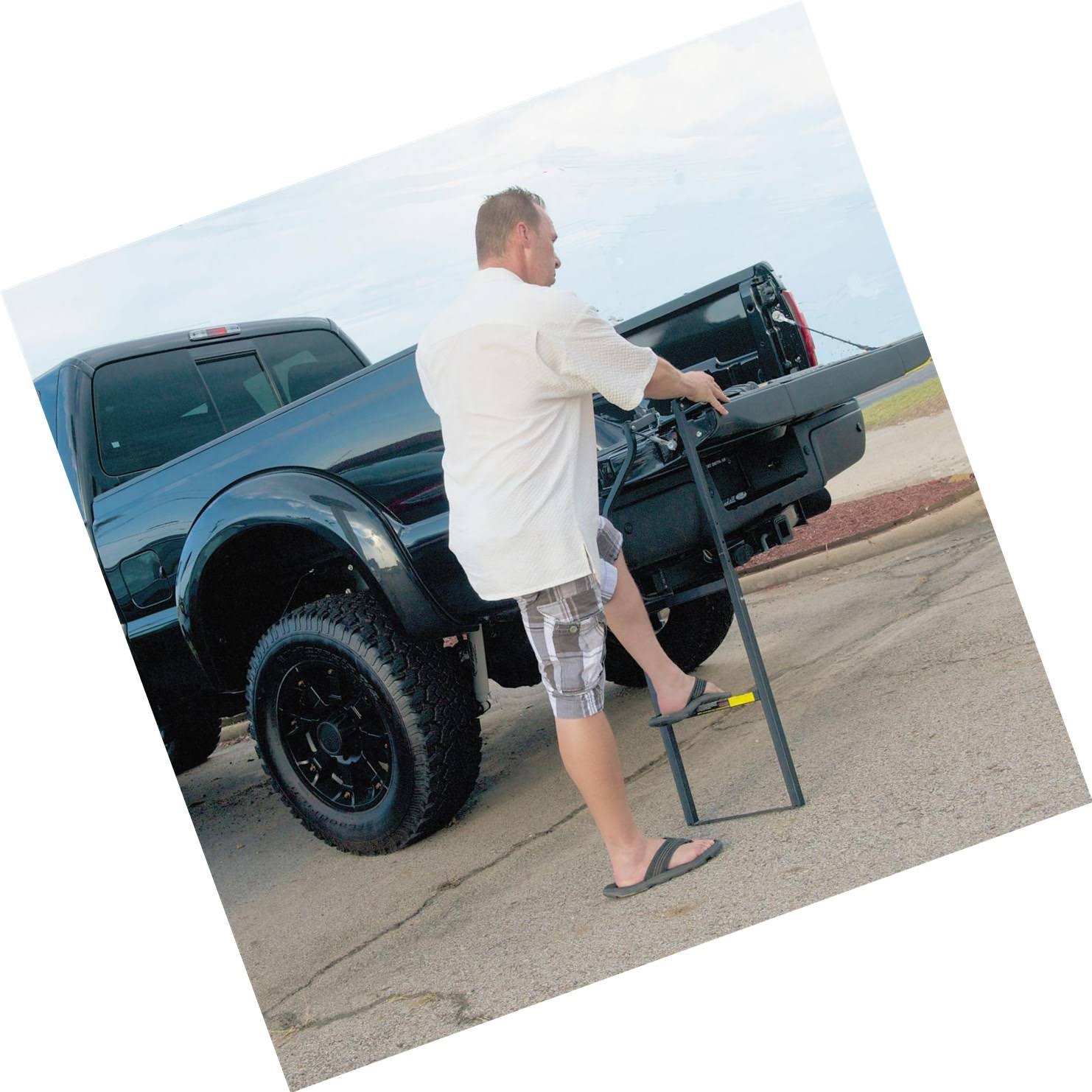 Traxion Tailgate Ladder - Image 4